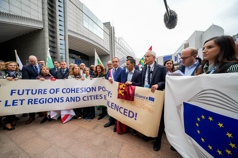 Commission under pressure to tweak €2 tn EU budget proposal after Parliament pushback