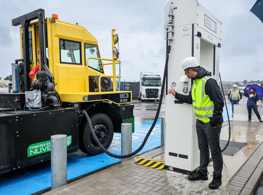 Hydrogen trucks must be free to pollute temporarily, business alliance says