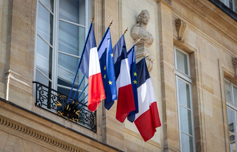 France wants deadlines for Commission’s DSA investigations on Big Tech