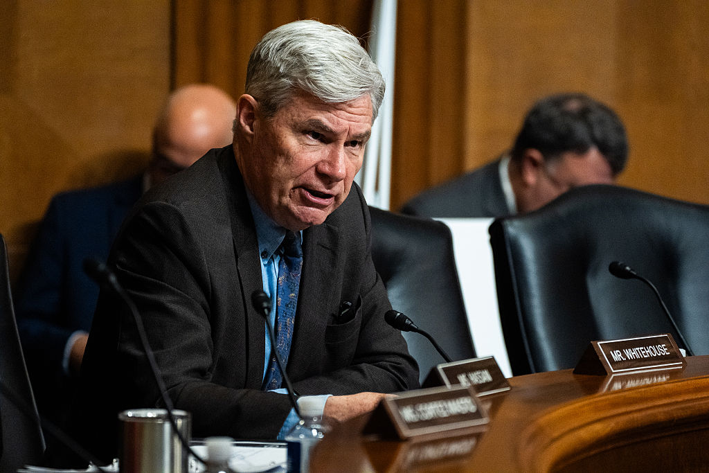 Democrat senator urges Europe to resist Trump threats over climate policy