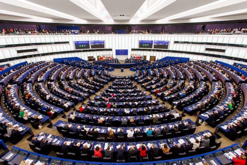 MEPs set to back 2040 climate target, but plan to limit offshoring
