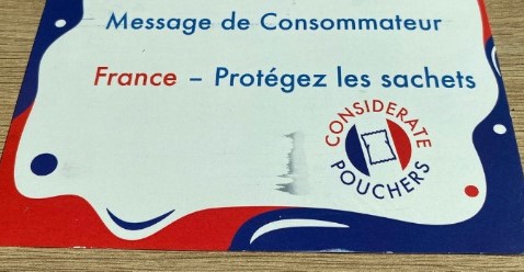 Postcards, coffee and lobbying tours: nicotine pouch campaign hits Brussels